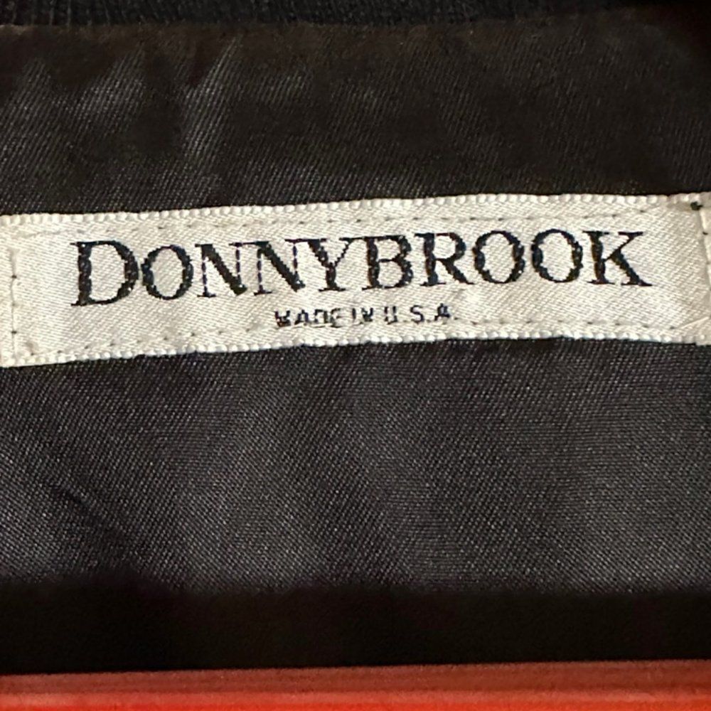 Donny Brook Coat Size Large - Picture 8 of 9